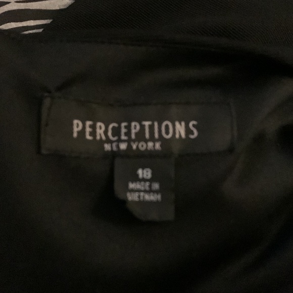 Perceptions 2 piece black dress with jacket size 18 - Picture 14 of 15